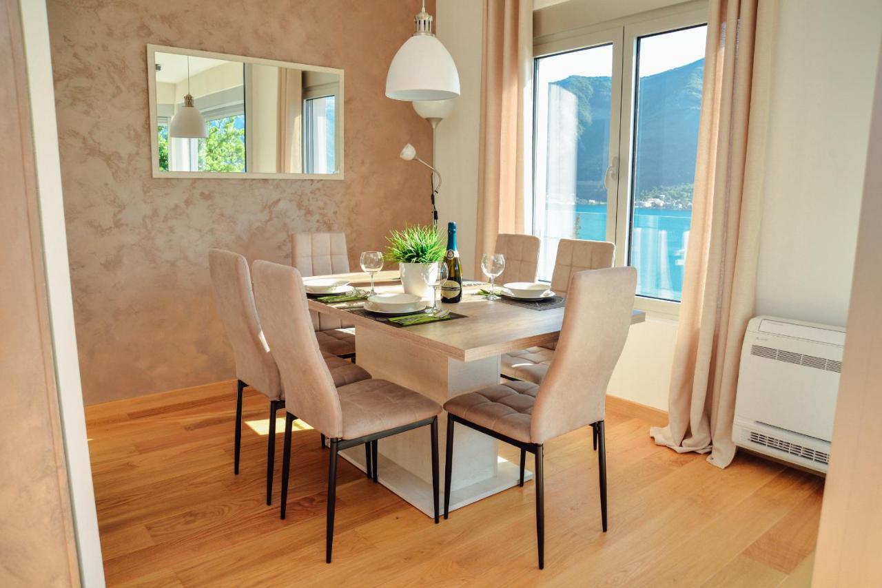 Ily Apartment With Sea View Kotor Bagian luar foto