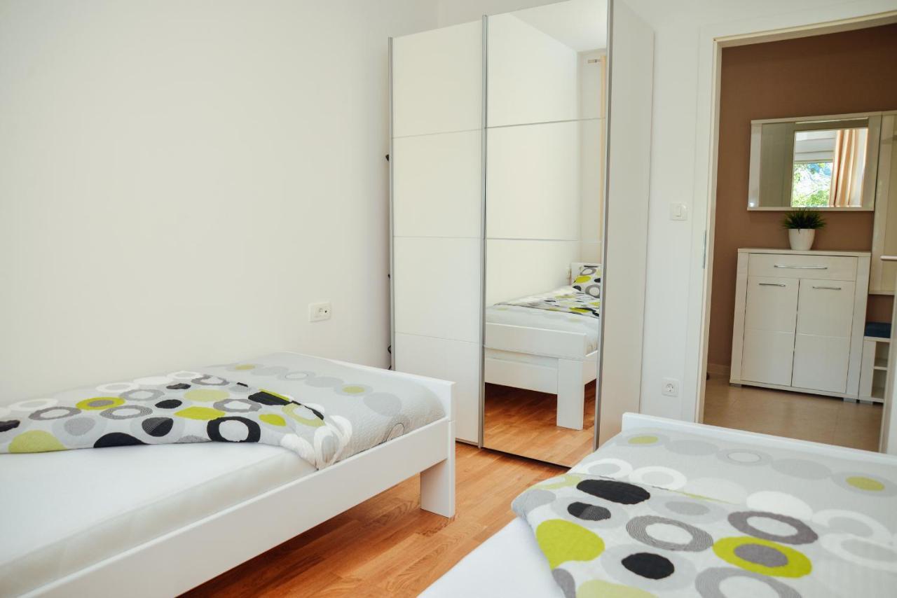 Ily Apartment With Sea View Kotor Bagian luar foto